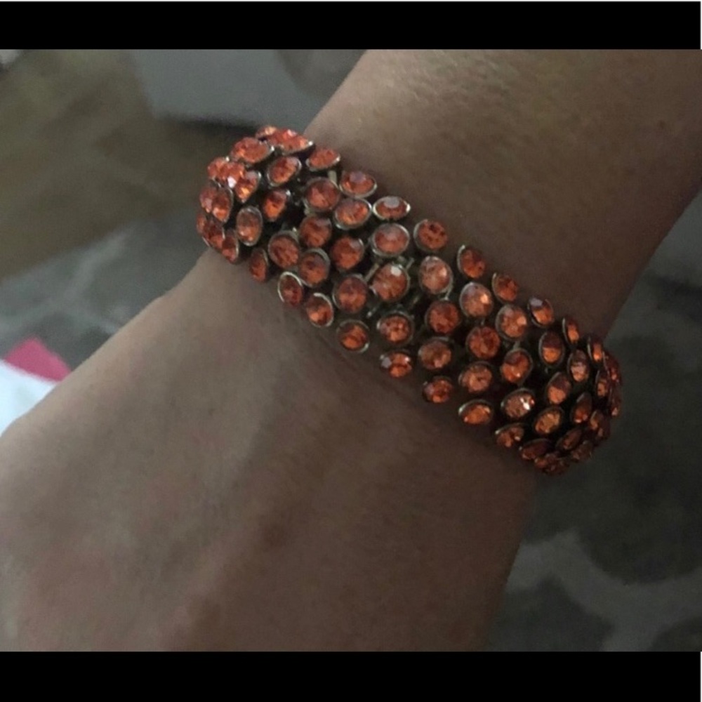 Pumpkin colored crystal elastic bracelet